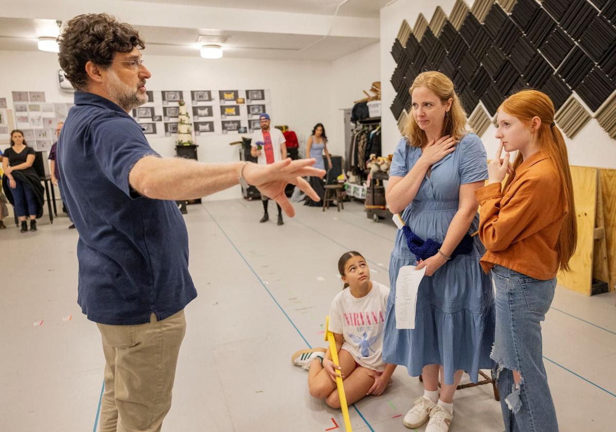 Theater brings back holiday classic 'Scrooge' to Tucson, image size:1200x843