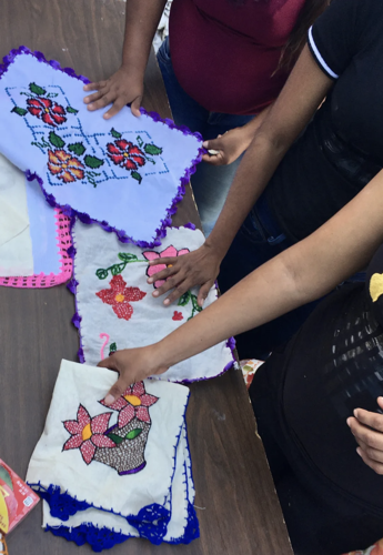 Artisans Beyond Borders (LE)