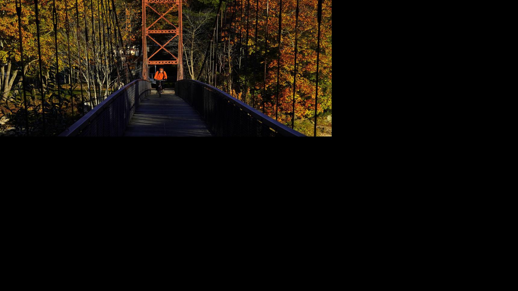 Drought has muted this year's leaf-peeping season | Hot off the Wire podcast