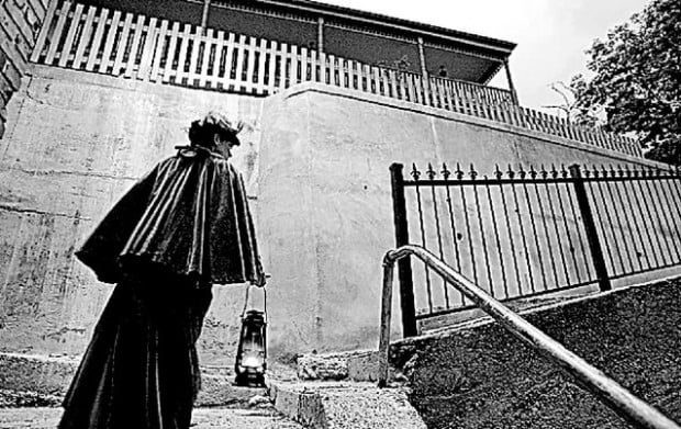 Ghost hunters plan weekend gathering in Bisbee with eye to ethereal sightings  