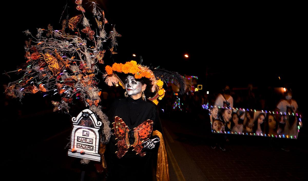 Procesión de Todas las Almas (LE)