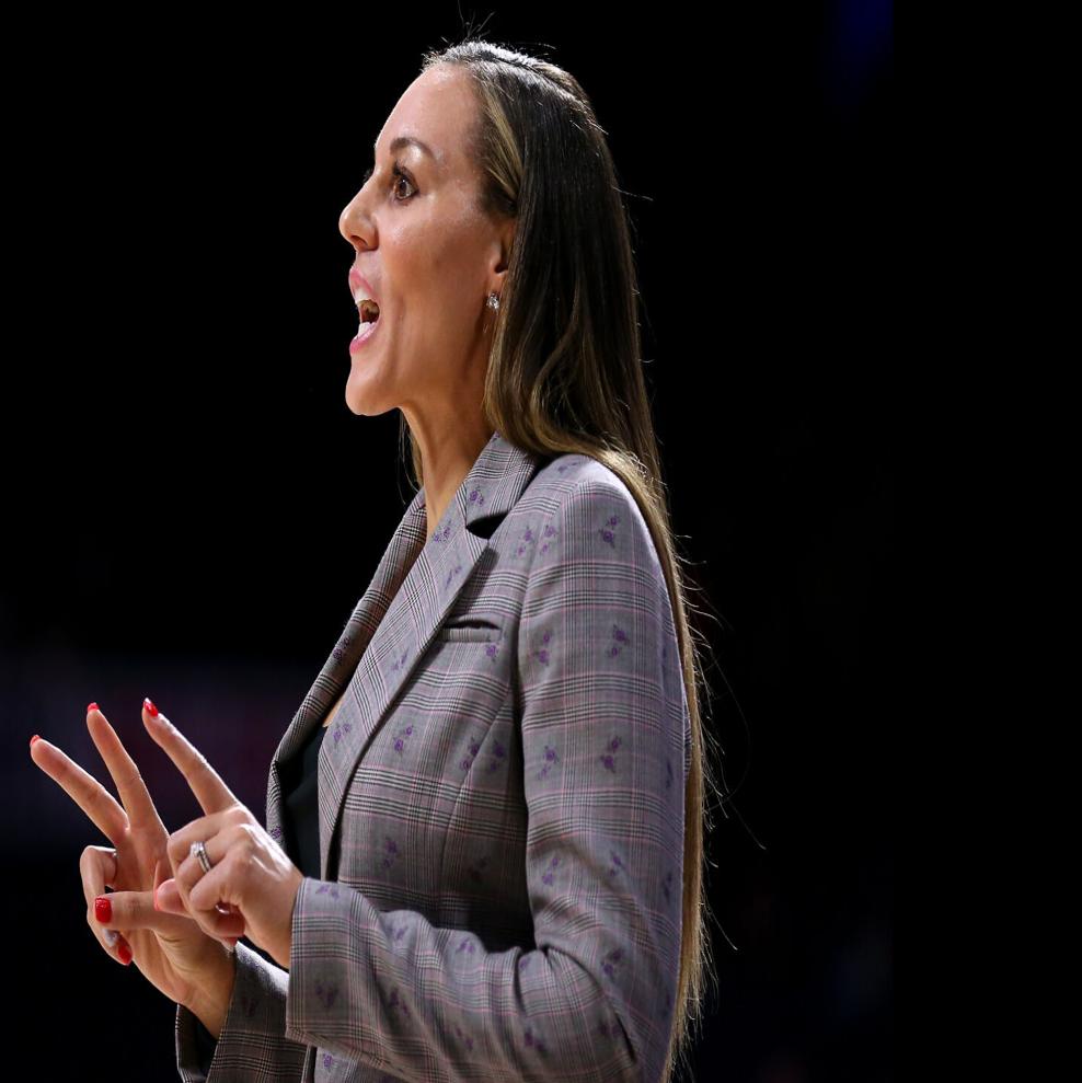 Regents approve contracts for Arizona basketball coaches Adia Barnes, Tommy  Lloyd | Arizona Wildcats basketball | tucson.com