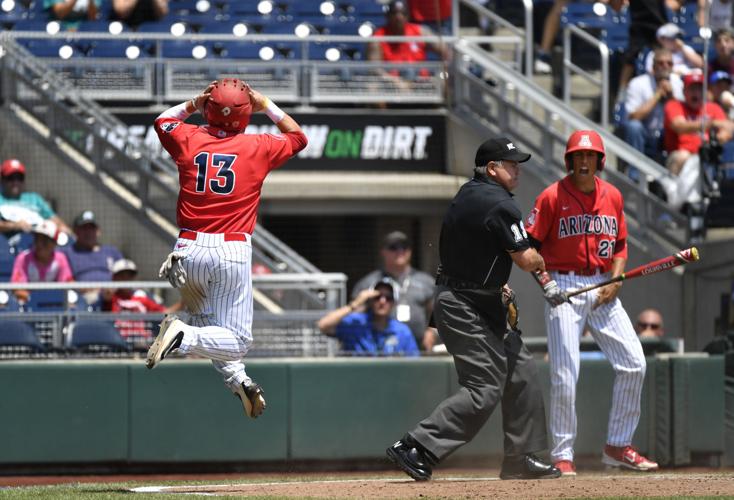 Arizona vs. Coastal Carolina in College World Series