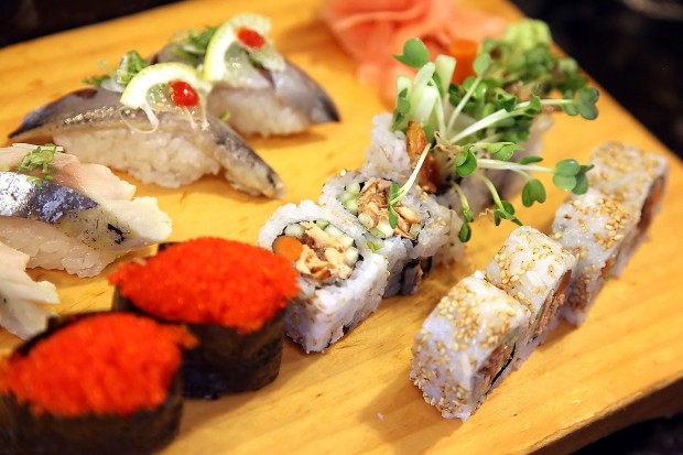 Knife skill took her from LA to Tucson   