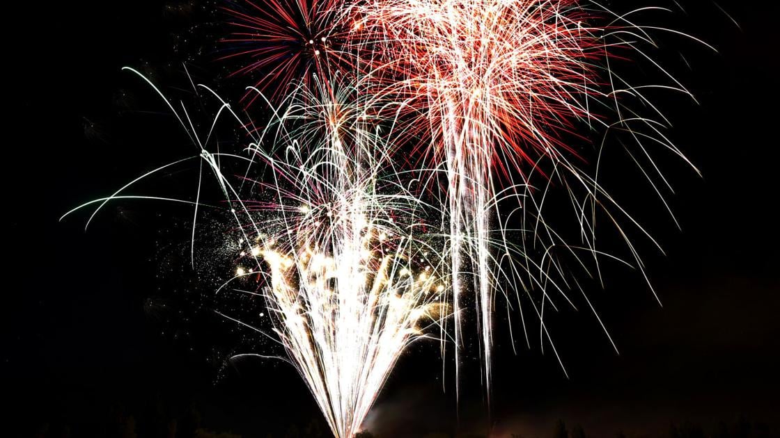 Independence Day fireworks to light up the sky across Tucson tonight
