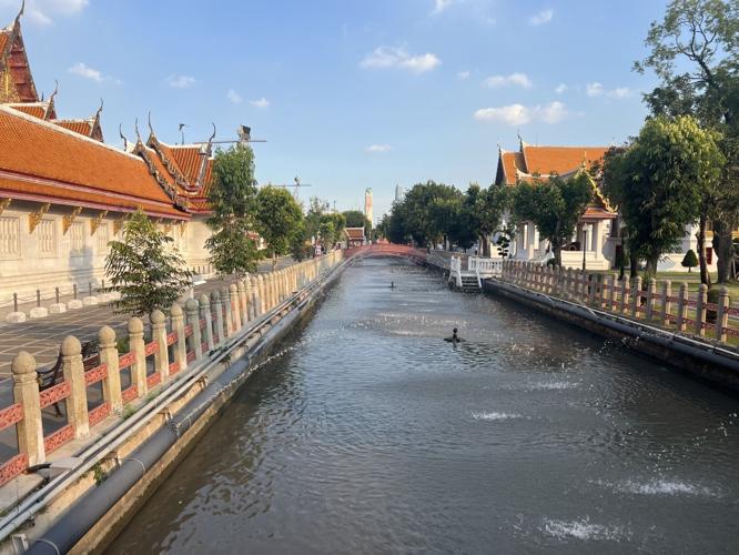 122724-cbn-news-thailand-p7 (temple river)