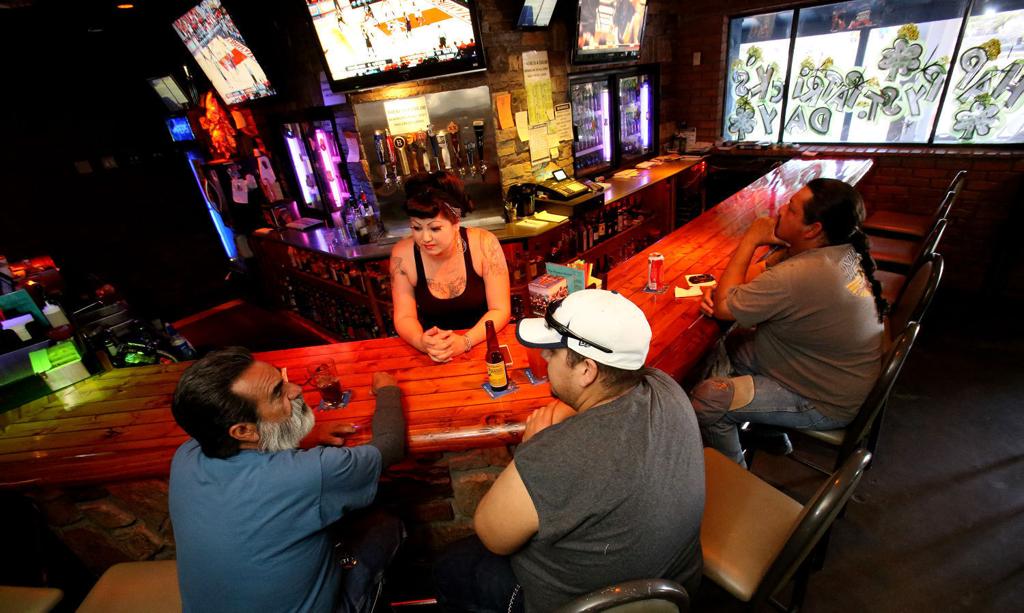 Dark Old And Revered Tucson S Top 15 Dive Bars Tucson