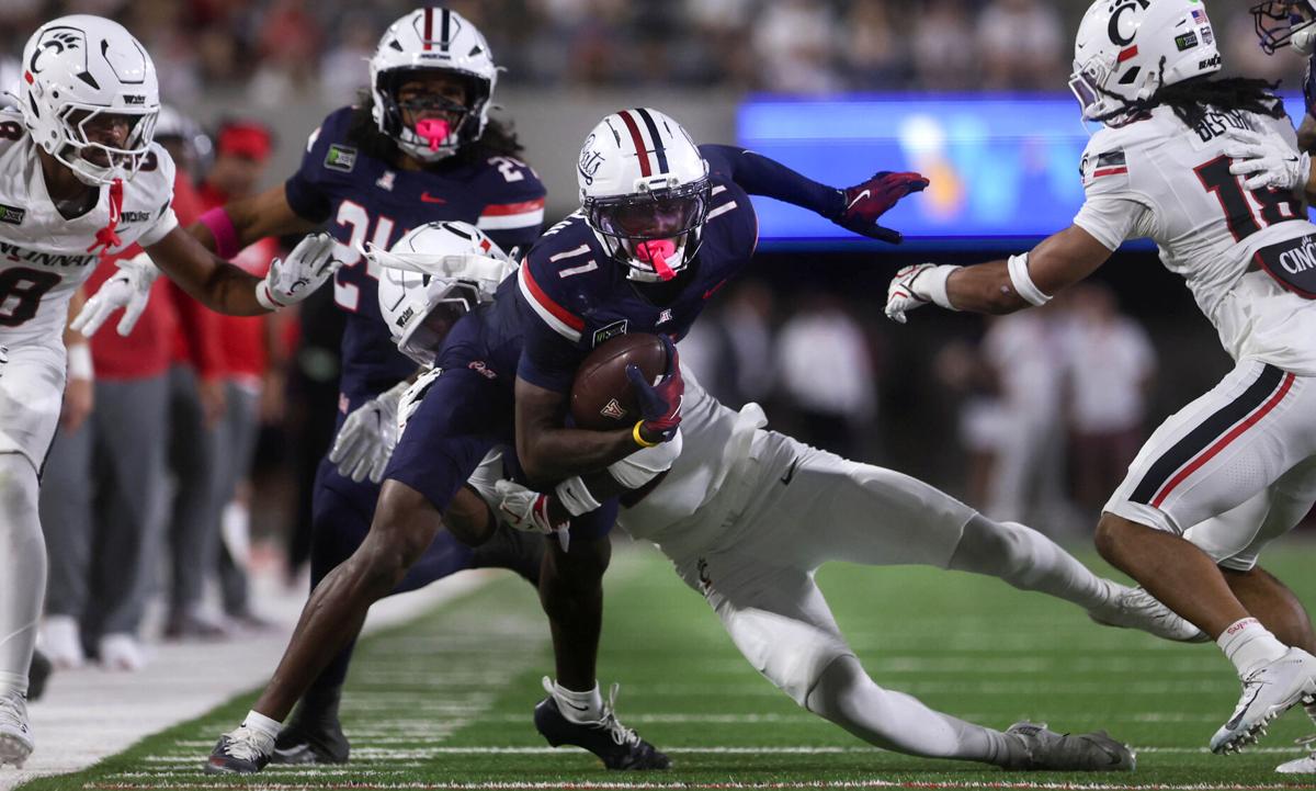 Wildcats win 34-7 over the Cincinnati Bearcats