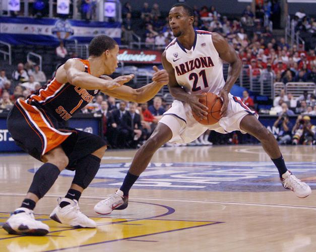 Ex-Cat Fogg to sign bigger, better deal in Spain