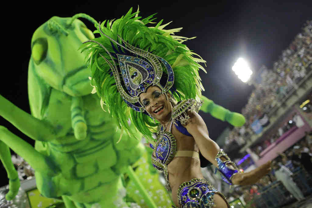 More Exotic, Sexy Brazil Carnival Pics 