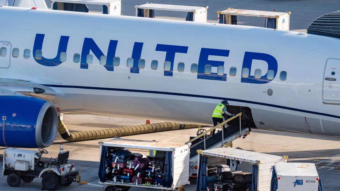 Base Edges Example United flight forced to land at Luke Air Force Base