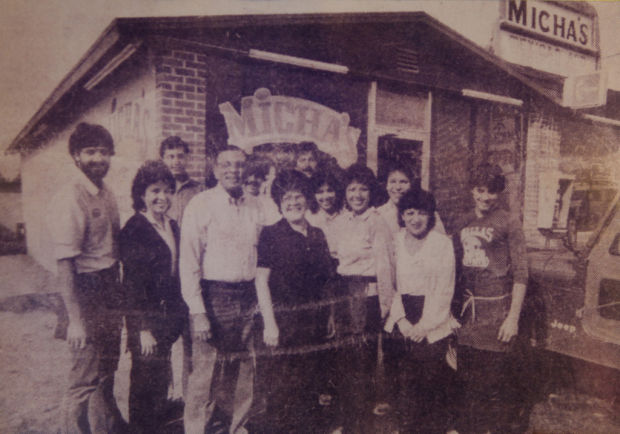 Businessman Richard R. Mariscal of Micha's restaurant dies