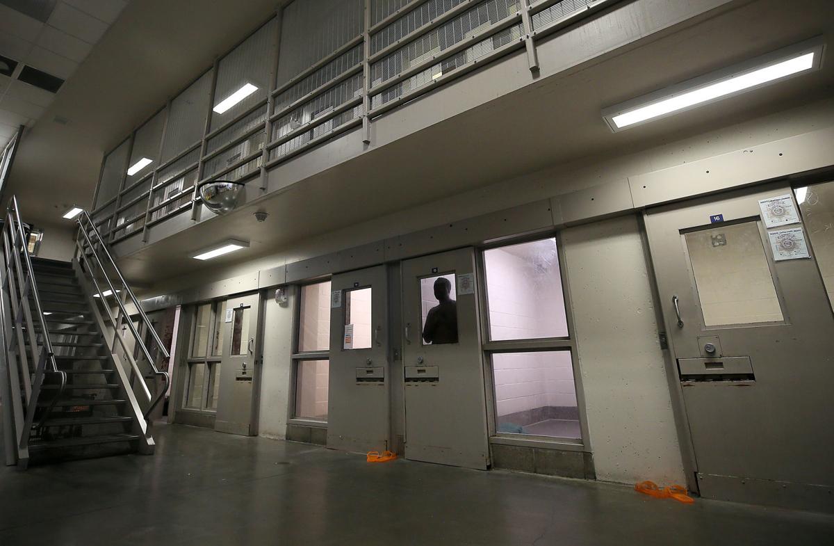Tucson jail inmate dies after fight with corrections officer Crime