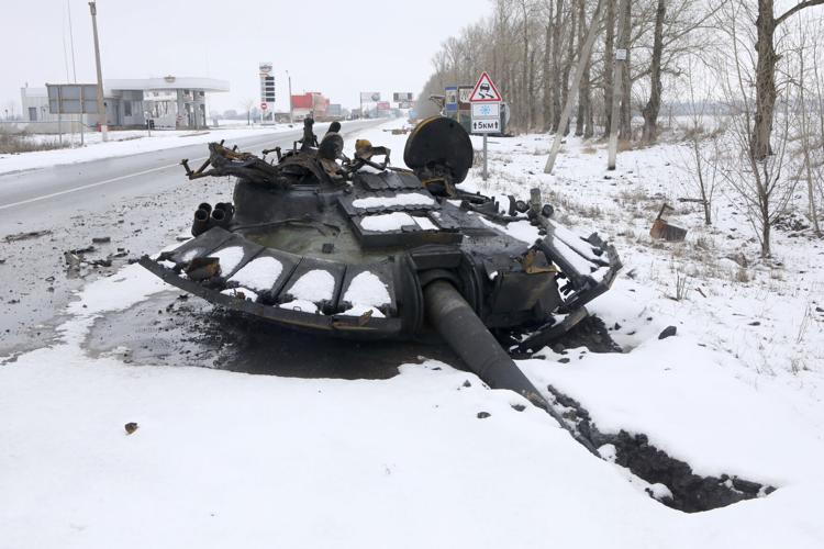 Blown-off tank turret in Kharkiv