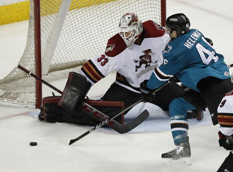 Photos Tucson Roadrunners win first AHL playoff game in team history