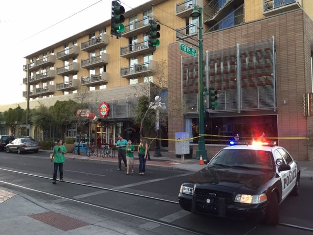 Portion of East Congress closed due to suspicious package