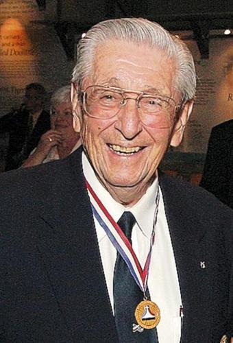 First Mach 2 pilot, Scott Crossfield, 84, dies as he lived  