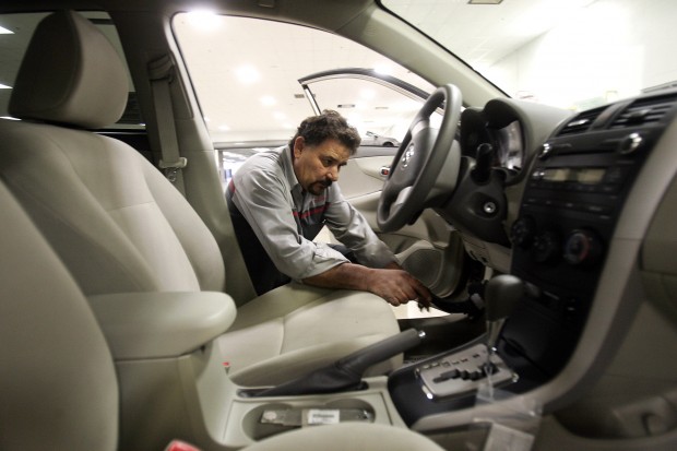 Recall going smoothly, dealers say   