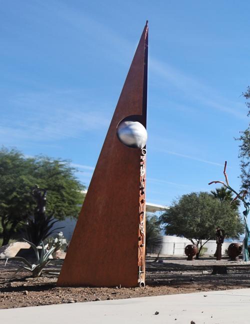 Jewish Community Center, sculptures