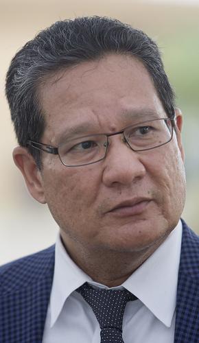 Chancellor Lee Lambert