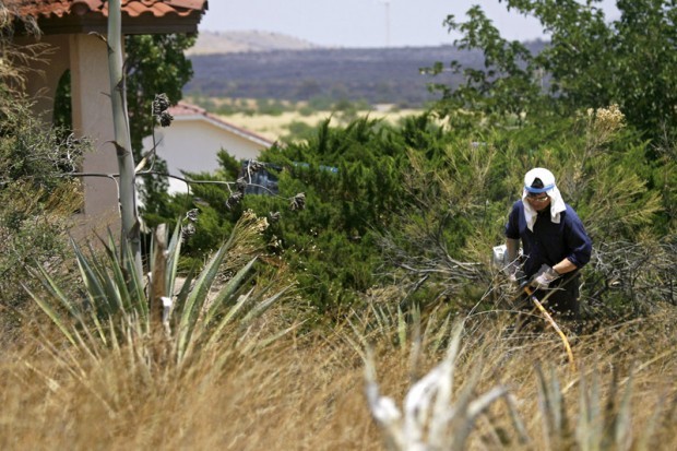 Monument Fire nears Sierra Vista