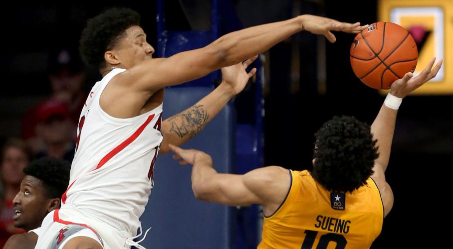 University of Arizona vs Cal