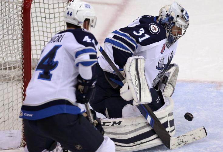 Tucson Roadrunners vs Manitoba Moose