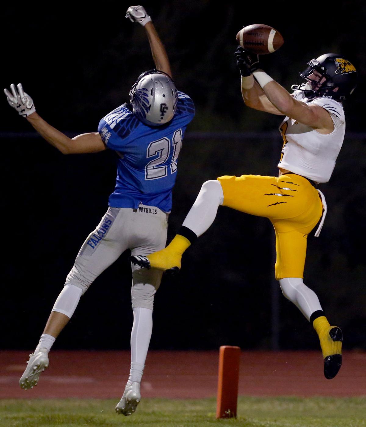 Photos: Catalina Foothills vs Scottsdale Saguaro high school football