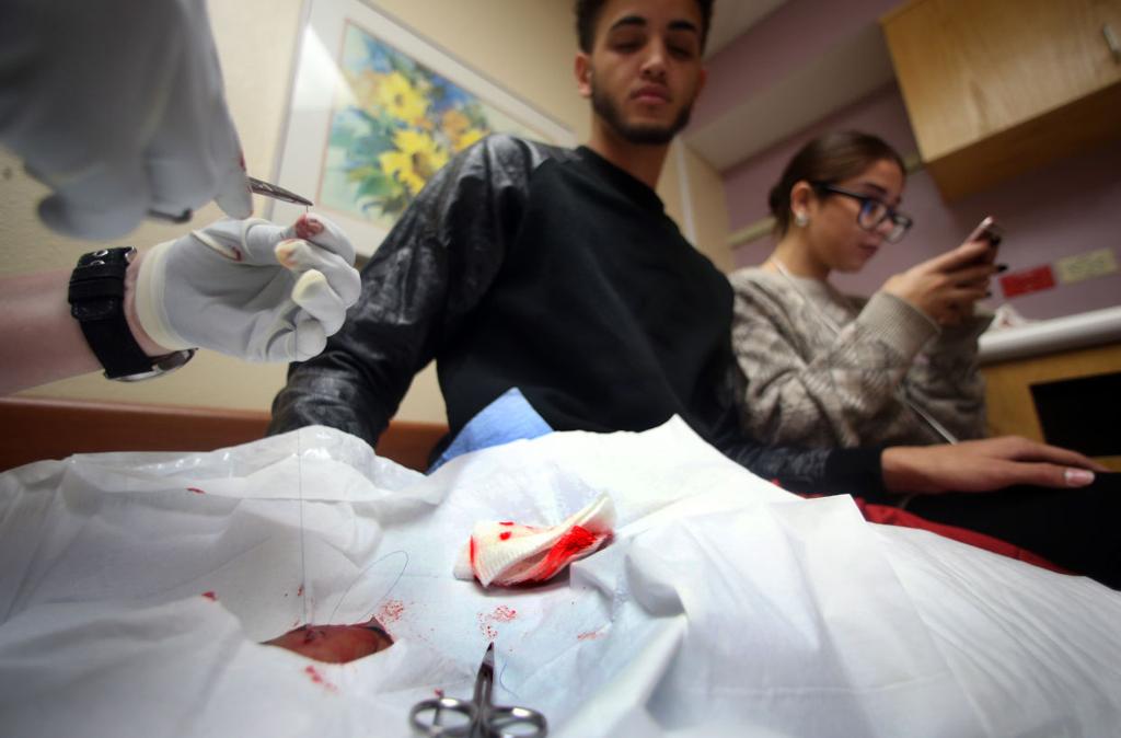 Photos A Night In Tmc Emergency Room Blogs Tucson Com