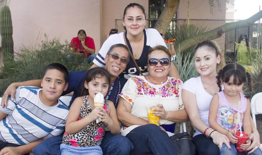 Sociales / Tucson Meet Yourself