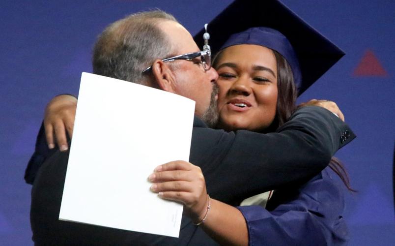 060821-tuc-spt-uasoftballsidebar-p2