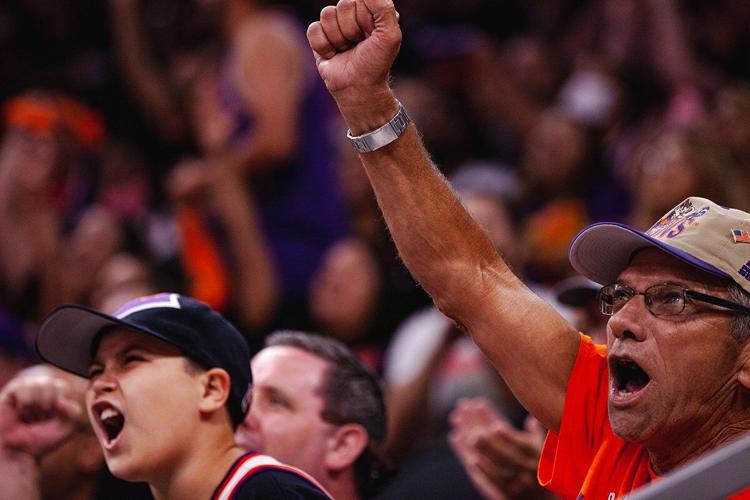 061421-tuc-spt-sunsfans-p2