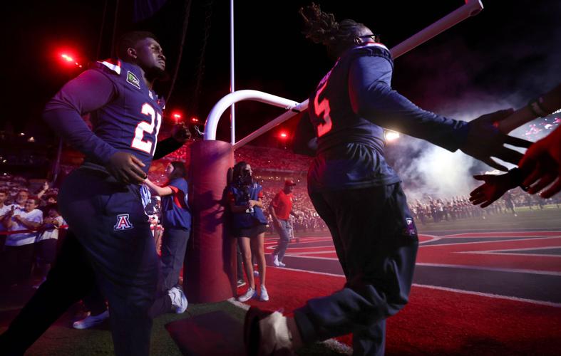 Wildcats win 34-7 over the Cincinnati Bearcats