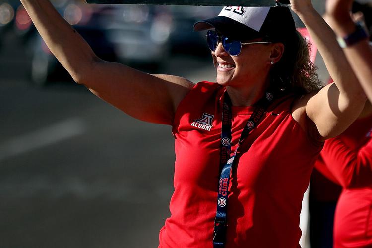 Stacy Redondo-Santa Cruz (LE)