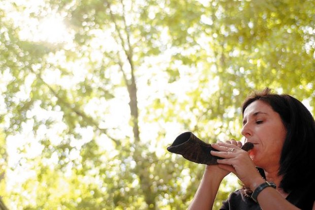Sounding the shofar  