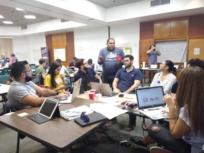 Latoinx In Tech mesas