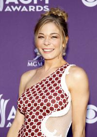 Photos: LeAnn Rimes denies she is anorexic