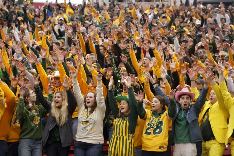 091722-tuc-spt-uafbstorylines4-p1