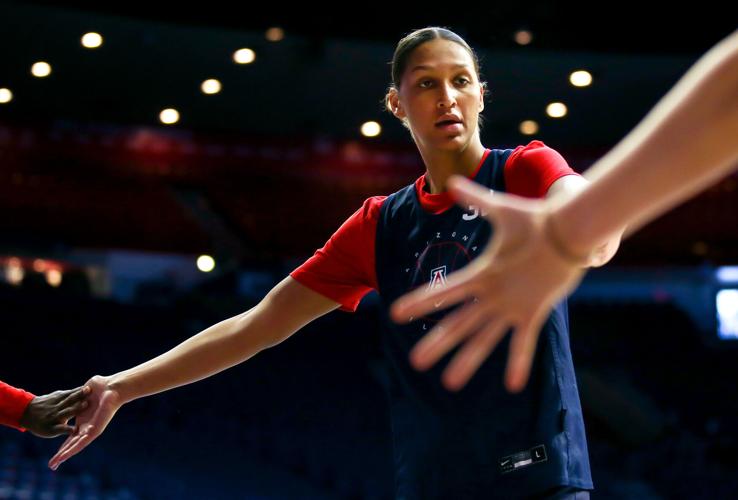 031922-tuc-spt-uawomenshoopsryan-p1