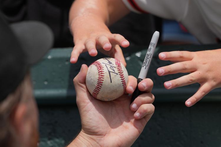 BASEBALL-MLB-SF-COL/