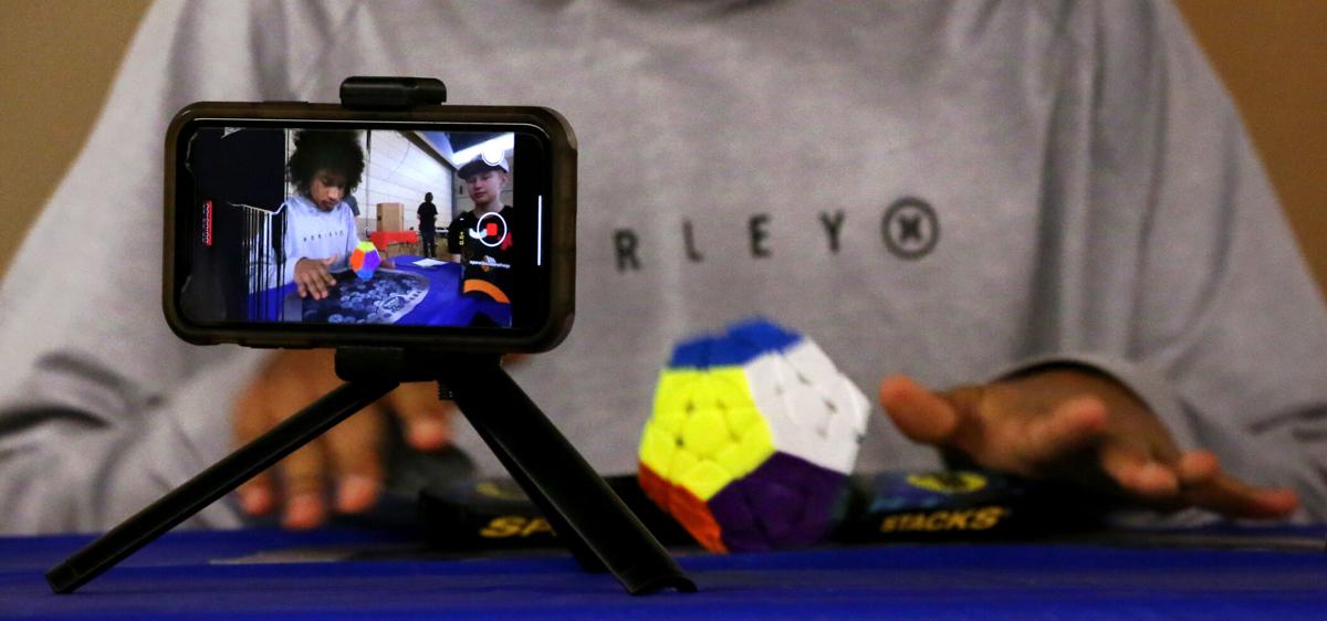 Speed fuels Tucson Rubik's Cube competition