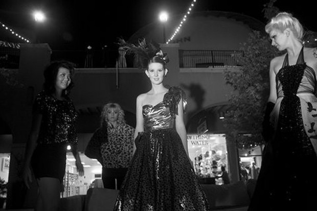 Fashion steps out in style    