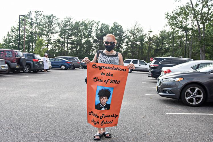 070820_nws_middlegrad