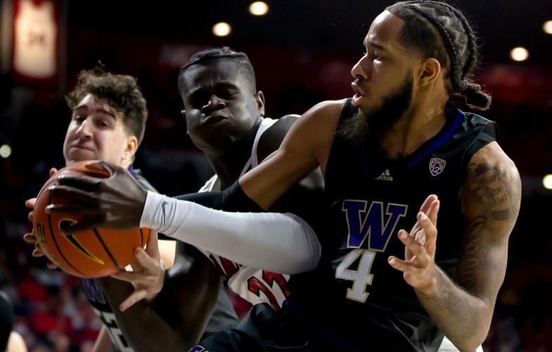 010422-tuc-spt-uabk-p3