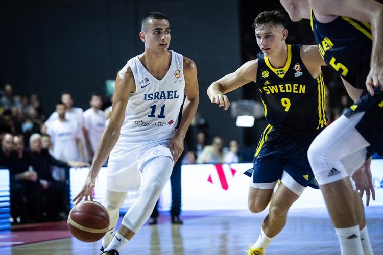 Pelle Larsson vs Israel