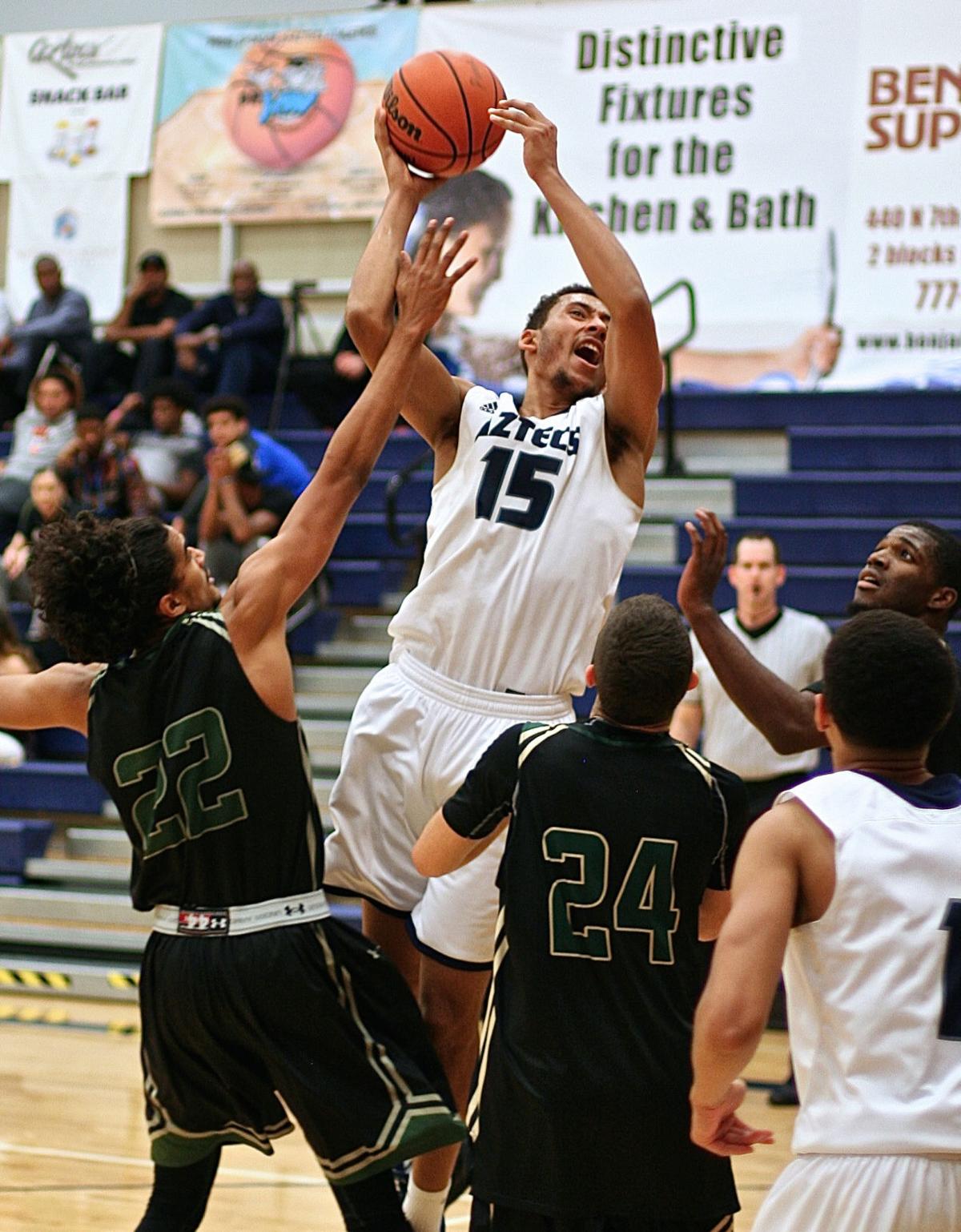 Aztecs Are Unlikely Headliners At National Jc Tournament