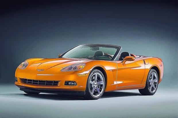 New Corvette keeps its power, curves  