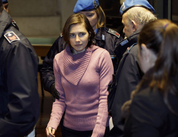 Amanda Knox arrives for a hearing