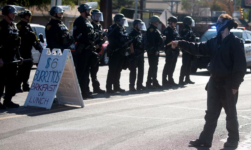 Protesters clash with federal agents