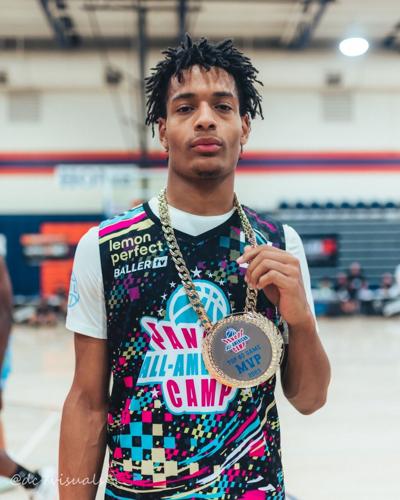 Jamari Phillips at Pangos